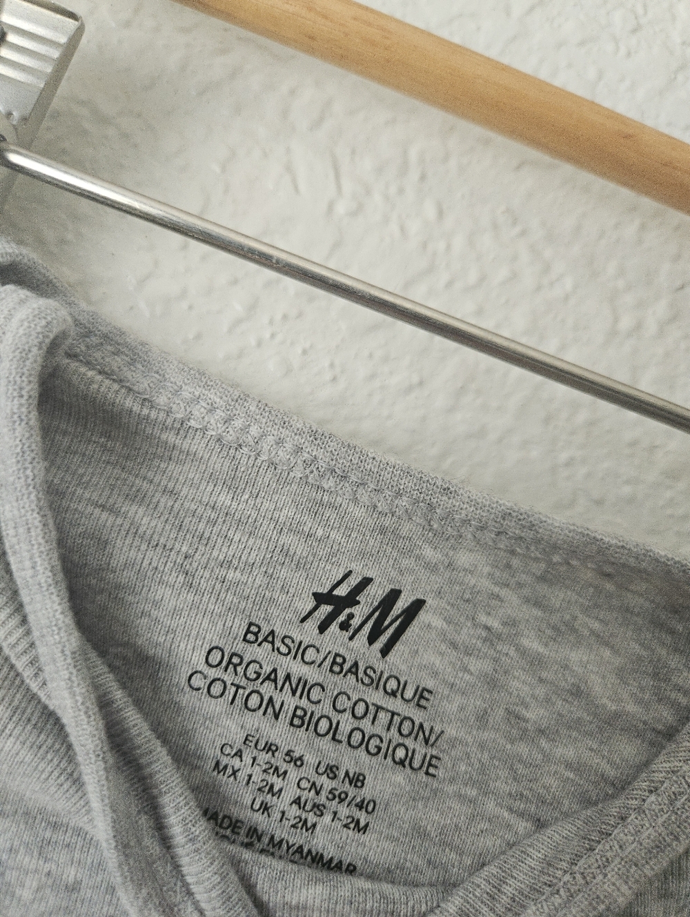 H&M Light Gray Ribbed Baby Bodysuit - Picture 4 of 4